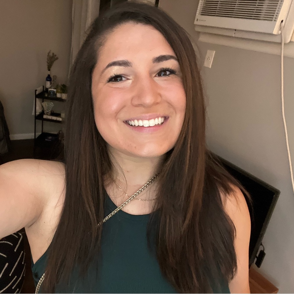 Meet your Posher, Elena